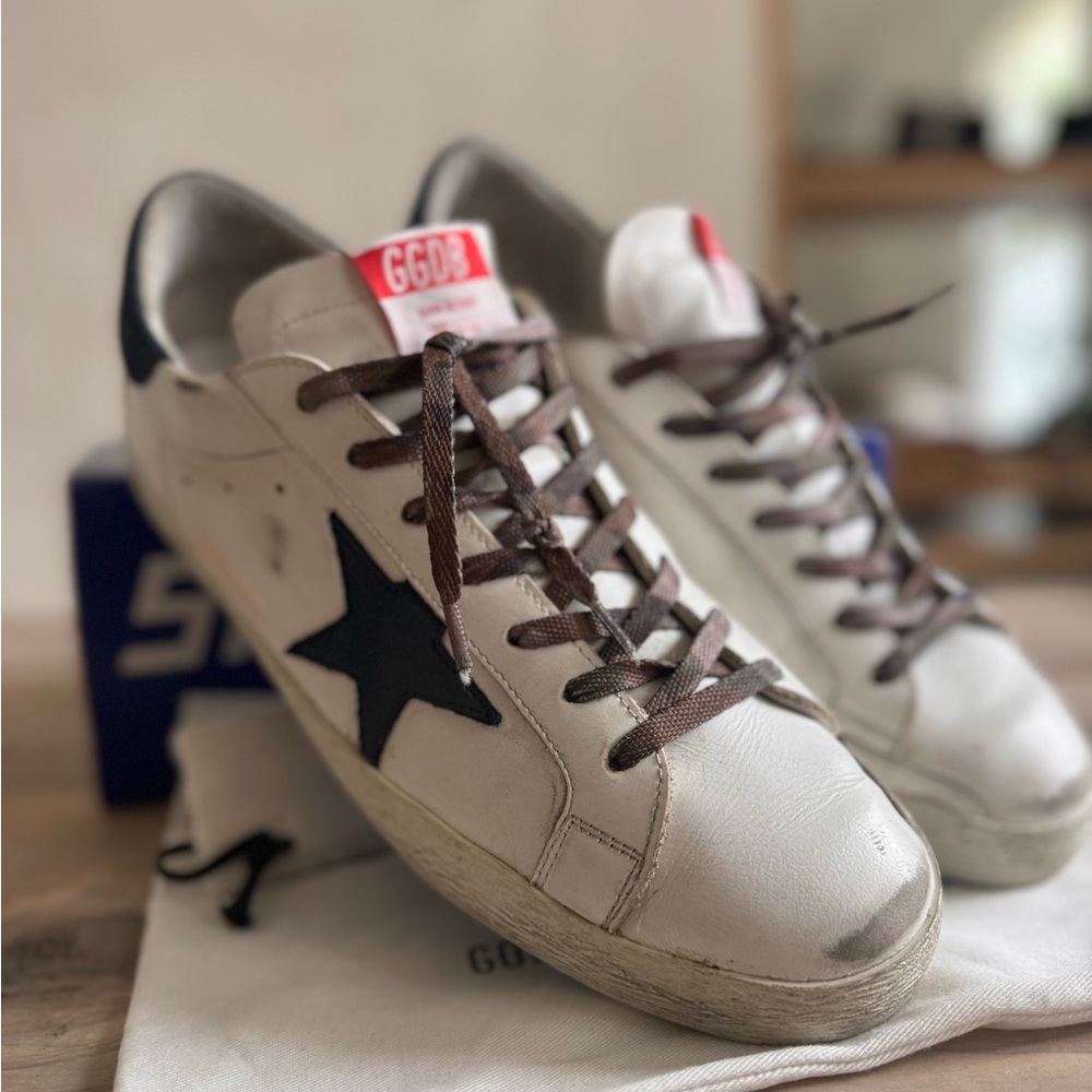 Golden Goose Men's superstar sneakers - Picture 12 of 15